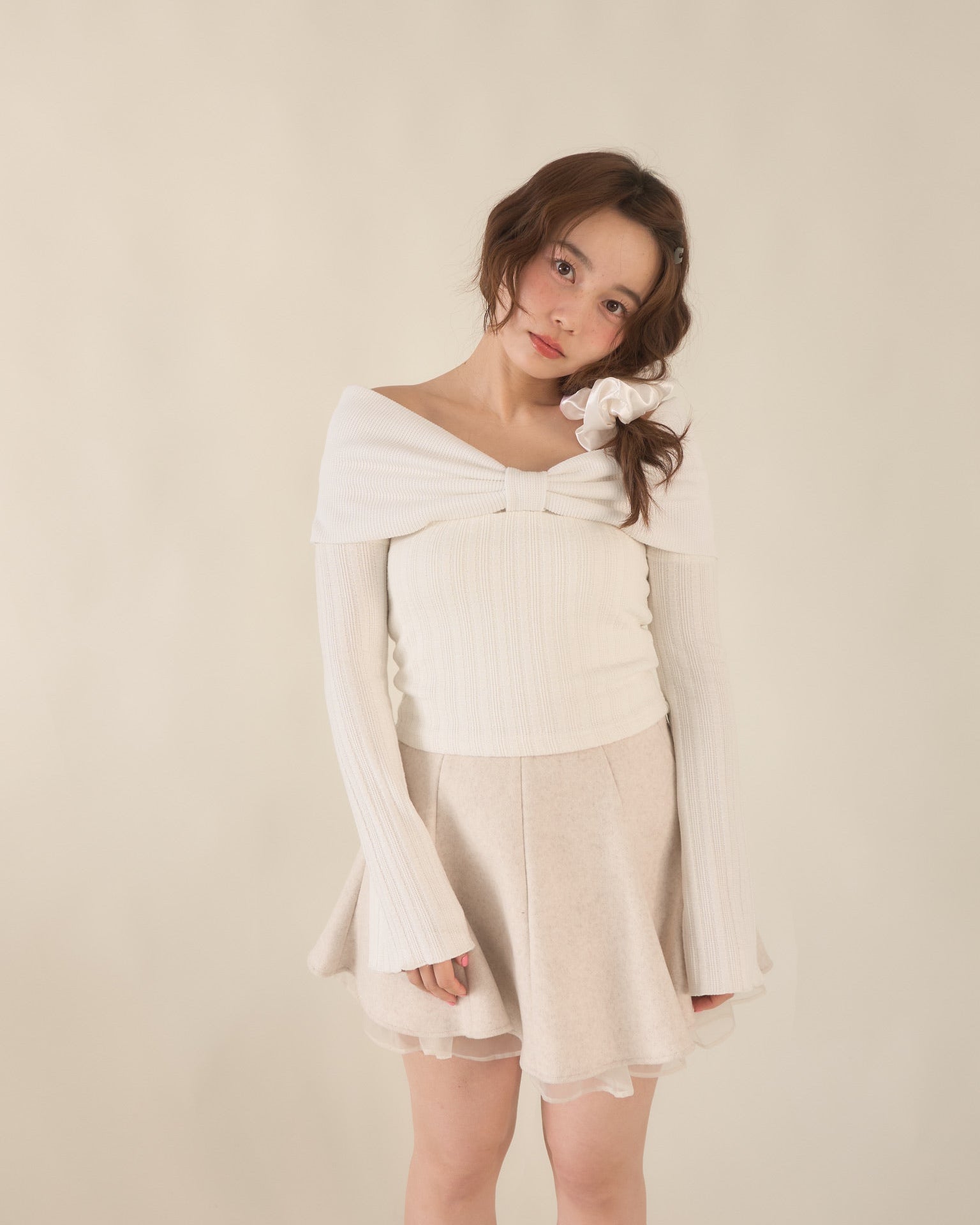 ribbon offshoulder knit tops