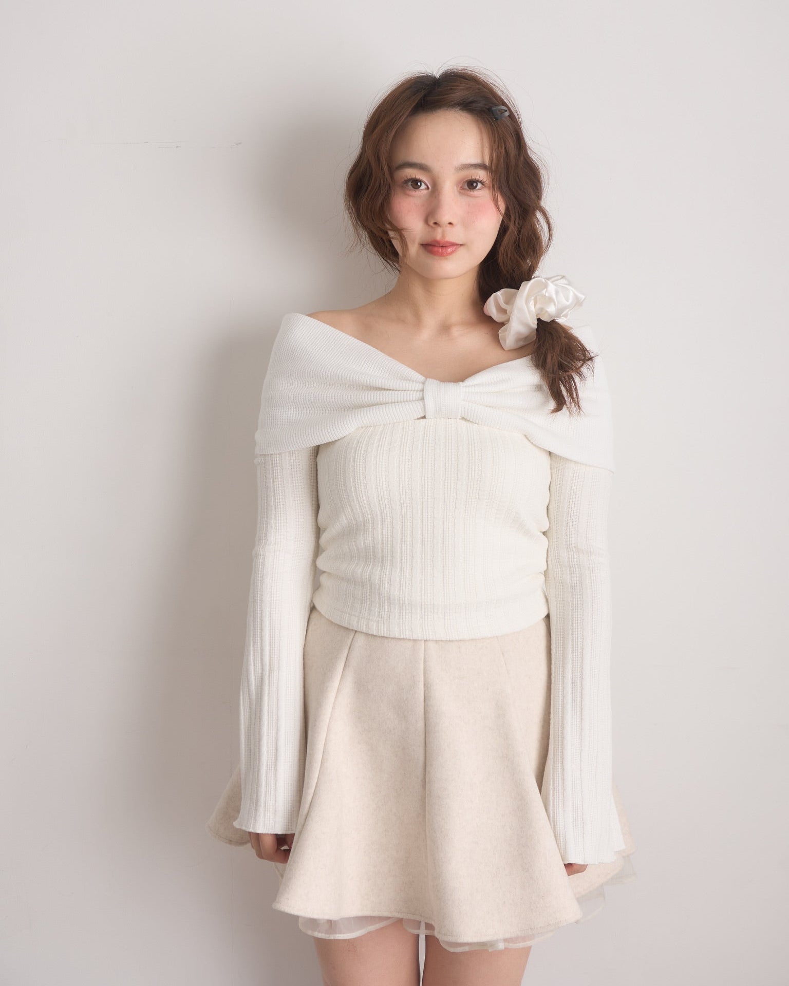 ribbon offshoulder knit tops